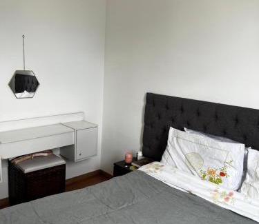 Belo Horizonte Casa | Alugo Quarto Para Mulheres ou Casais - a 500 mt da arena MRV e próx ao Expominas