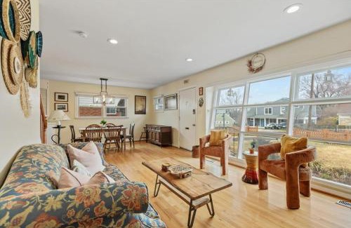 Belle Haven Casa | ALX Cape Cod 3-BR Near Old Town & Mount Vernon