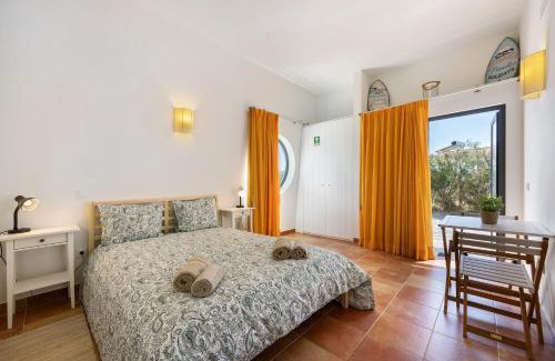 Carrapateira Villa | Amado Properties