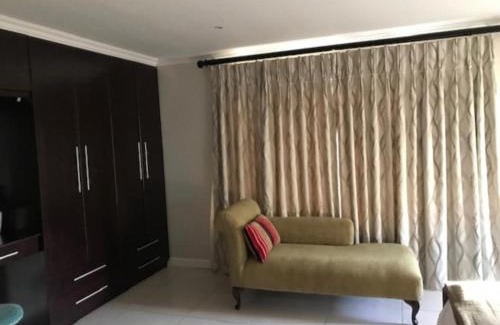 Bluewater Bay Cama Y Desayuno | Amani Luxe Villa