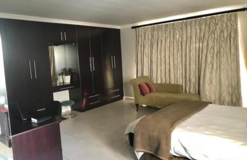 Bluewater Bay Cama Y Desayuno | Amani Luxe Villa