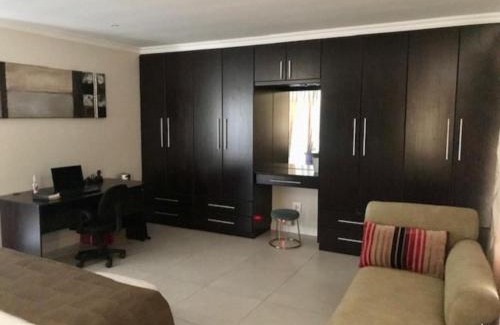 Bluewater Bay Cama Y Desayuno | Amani Luxe Villa