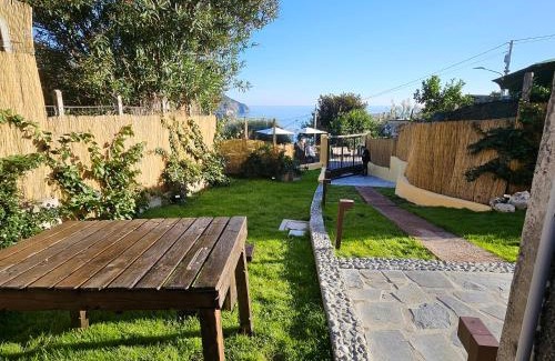 Corniglia Hotel | AMARE IL MARE Affittacamere e appartamenti