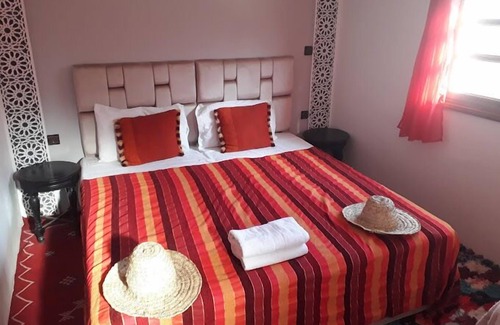 Imlil Cama Y Desayuno | amazigh family riad