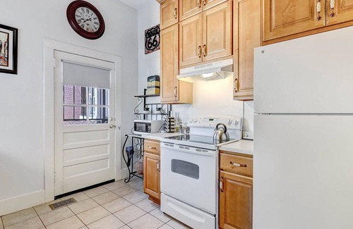 Thomas Square Apartamento | Amazing 1 Bed in Starland, Heated Pool Access