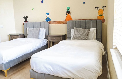 Florida Central Atlantic Coast Complejo | AMAZING 3-bed resort apartment in enchanting Orlando with fitness room, AC, WiFi