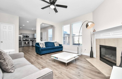 Cypress Casa | Amazing 4-BR Oasis With Pool & Backyard Bliss