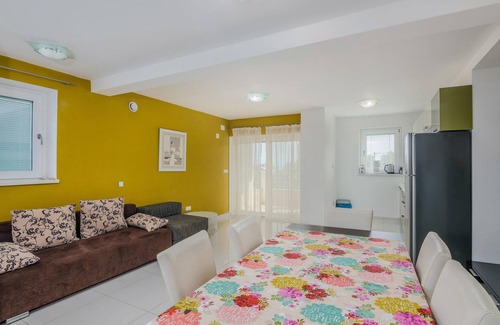 Salatic Apartamento | Increíble apartamento en Salatici con.