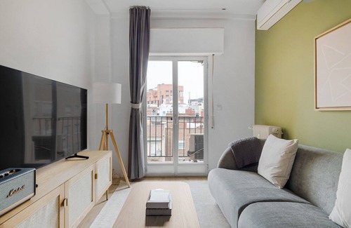 Ciudad Jardin Apartamento | Amazing Chamartin 2BR