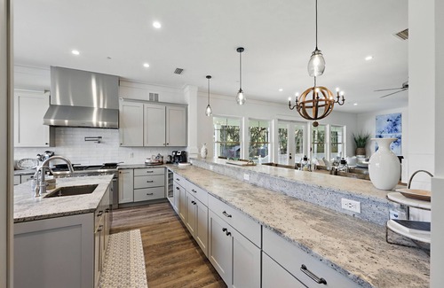 Palm Valley Casa | Amazing Coastal Farmhouse Retreat between Ocean & Intercoastal and close to TPC!