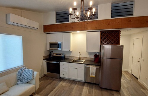 Salem Cabaña | Amazing Cottage in a peaceful and secluded location in West Salem.