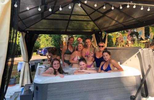 Winton Casa | Amazing Executive maisonette with spa