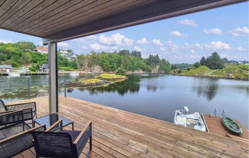 Meling Casa | Amazing Home In Bremnes With Wifi