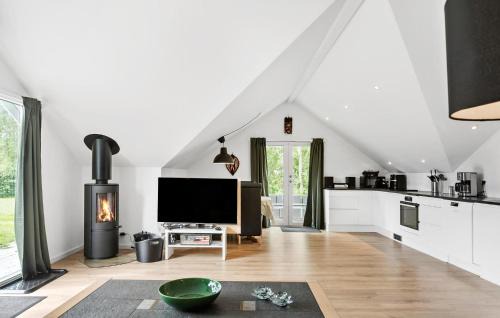 Gedesby Casa | Amazing Home In Gedser With Kitchen