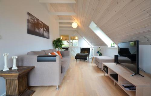 Bønnerup Strand Casa | Amazing Home In Glesborg With Sauna