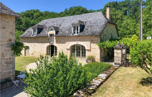 Sarrazac Casa | Amazing Home In Sarrazac With Wifi