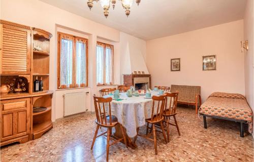 Fiastra Casa | Amazing Home In Slorenzo Al Lfiastra