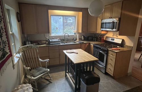 Belfast Casa | Amazing house in the forest; 10 minutes to Belfast