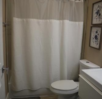 Bloomingdale Villa | Amazing Large 4 Bedroom 3 Bathroom Home in Downtown DC Walk Everywhere