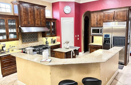 Park Cities Villa | Amazing Mediterranean style Villa in Highland Park with POOL!!! Heart of Dallas