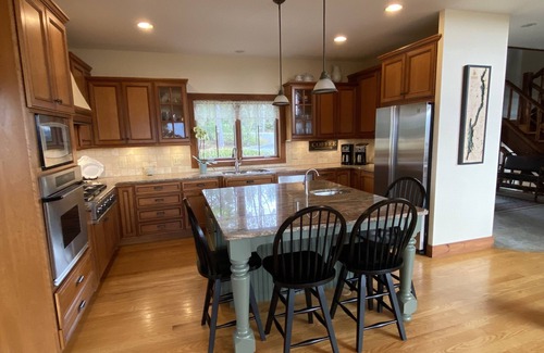 Bolton Landing Casa | * NUEVO * ¡MAGNÍFICO LAGO Y VISTAS AL MTN! ¡CERCA DEL LAGO Y EN BOLTON LDG!