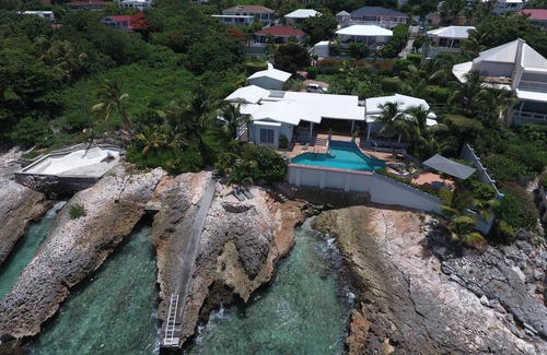 Pelican Key Villa | Amazing Ocean Front Villa en Pelican Key - Piscina y Acceso al océano