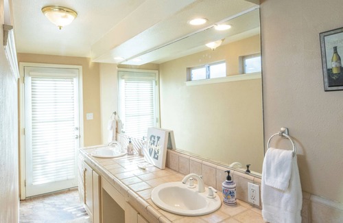 Squaw Valley Apartamento | Amazing place! Near Kings/Sequoia/WiFi/Fridge/Coffee/Microwave/Outdoor Seating!