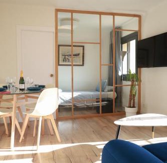 El Baix Guinardo Apartamento | Amazing sea and Sagrada Familia views homey apartment