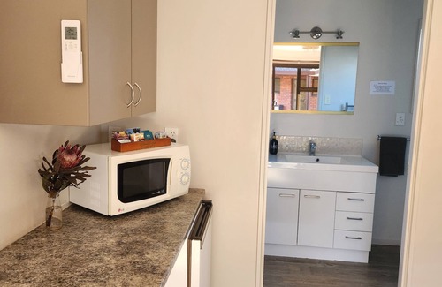 Tahunanui Hotel | Amber Court Motel Nelson