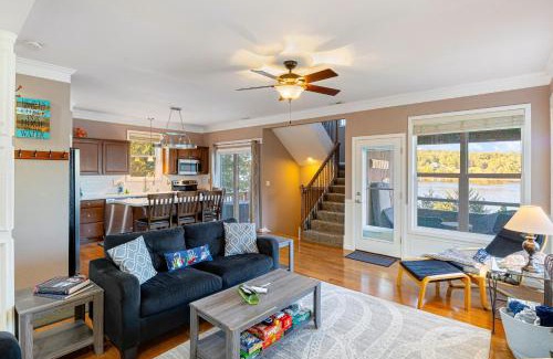 Camdenton Casa | Amber Waters Hideaway