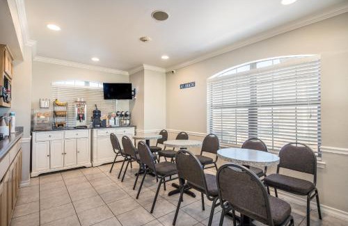 New Braunfels Hotel | Americas Best Value Inn New Braunfels