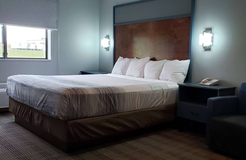 Mauston Hotel | AmericInn by Wyndham Mauston