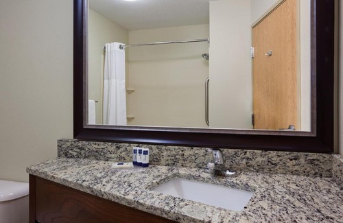 Osage Hotel | AmericInn by Wyndham Osage