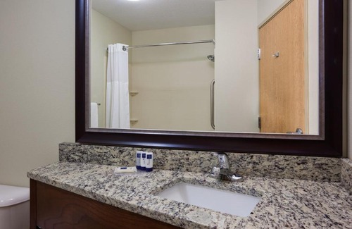 Osage Hotel | AmericInn by Wyndham Osage