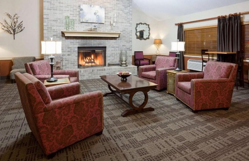 Osceola Hotel | AmericInn by Wyndham Osceola