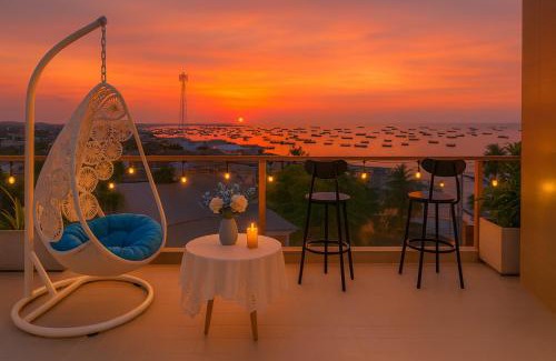 Mui Ne Villa | Amory Beachfront Pool Villa - 5 Bedrooms