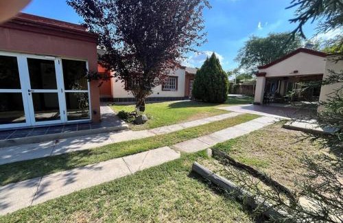 Maipú Casa | Amplia casa con quincho y pileta cerca de Bodegas