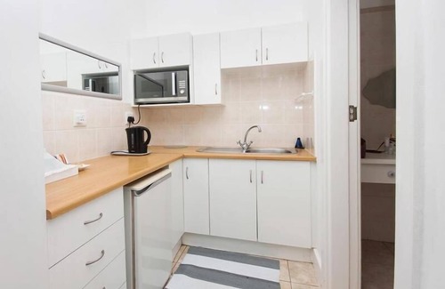 Summerstrand Casa | Anchorage Guest House