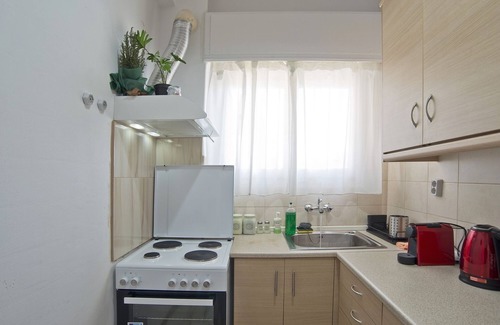 Kallithea Apartamento | Andromaxi 2BR Apt near SNFCC, AC, WiFi
