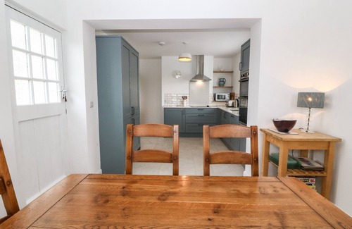 Aberdaron Casa | ANGORFA, family friendly, country holiday cottage in Aberdaron