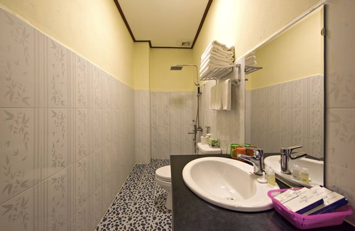 Vang Vieng Hotel | Annecy Hotel Vang Vieng