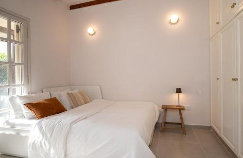 Chalcis Casa | Anoixi vacation home with spectacular Evia landscapes