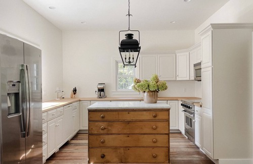 Harwich Center Casa | Casa antigua con piscina de agua salada