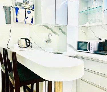 Shyam Nagar Apartamento | Anukampa luxury room apartments