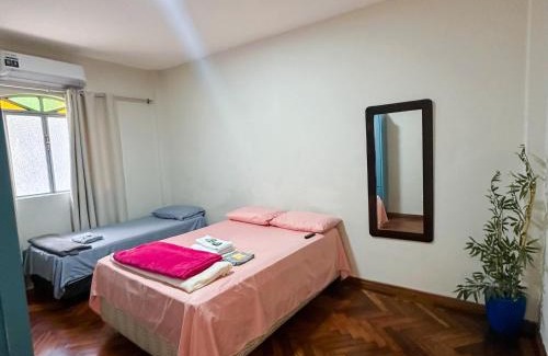 Padre Eustaquio Apartamento | Apê Azul I Ar condicionado e garagem I Fácil Acesso ao Centro e Expominas