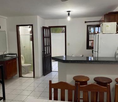Puerto Seguro Center Apartamento | AP27 com 2 Suítes a Poucos Passos da Praia de Taperapuã