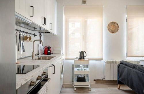 San Martín del Rey Aurelio Apartamento | Apartamento en Sotrondio cerca del río Nalón