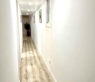 Collblanc y La Torrassa Apartamento | Apartamento Lauda