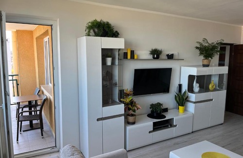 Dziaki Lesne Apartamento | Apartament z widokiem na morze