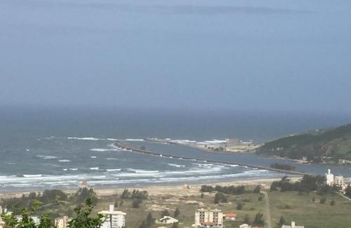 Laguna Apartamento | APARTAMENTO 3 DORM., O QUINTAL É A PRAIA E MOLHES